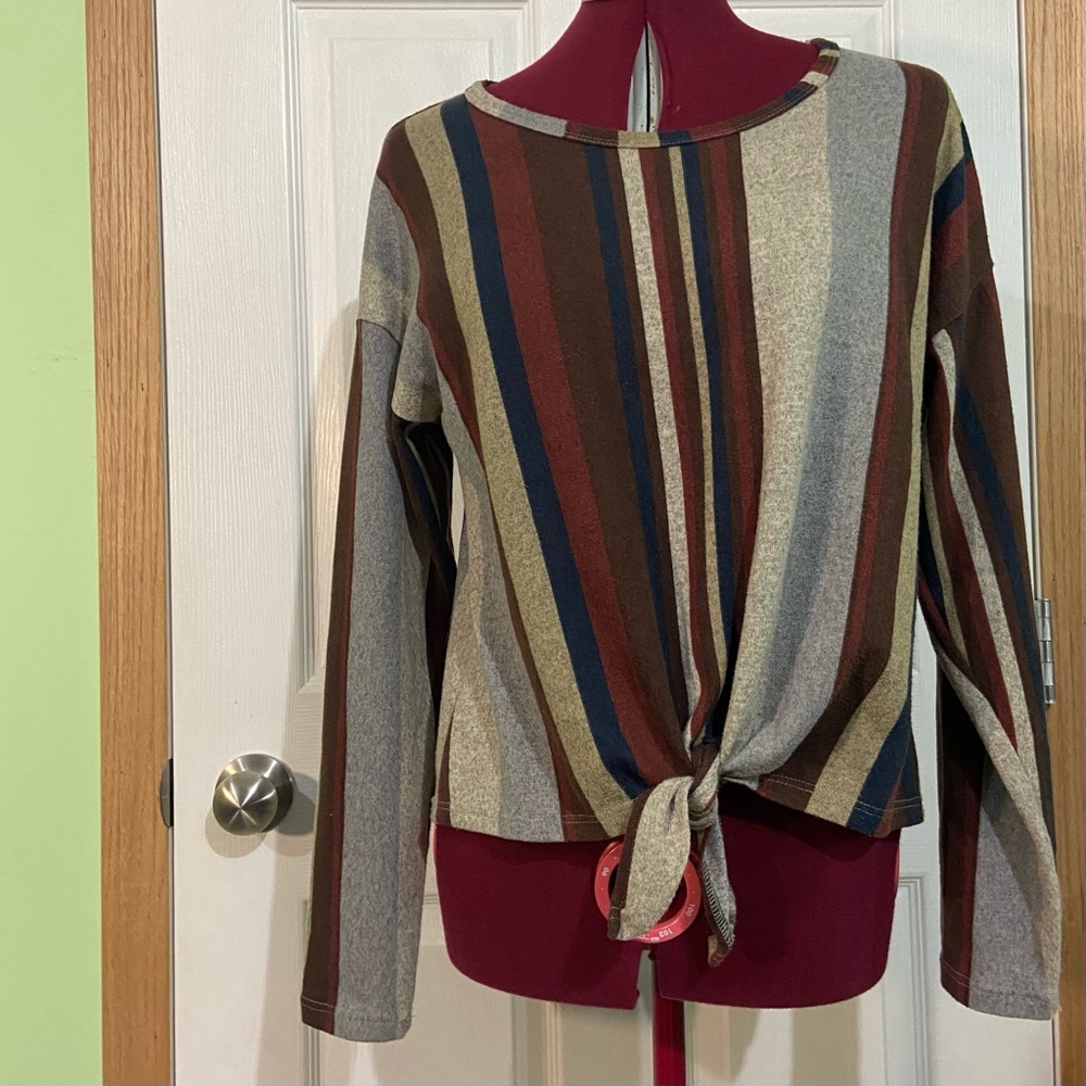 Absolutely Famous women stripe knit long sleeves tie front top. Size S. Used.
